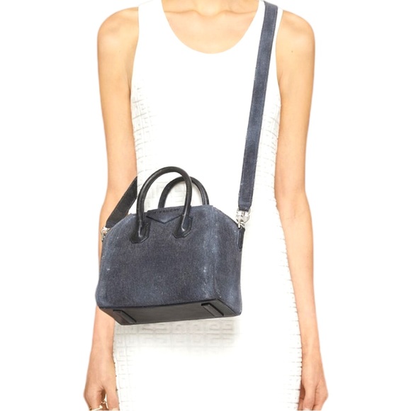 ๐ ๐ Givenchy Mini Antigona Top-Handle Bag in Washed Denim - Picture 9 of 11
